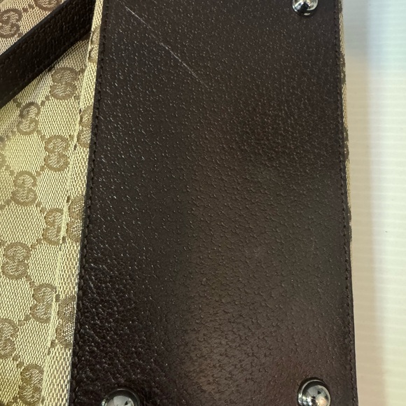 💥AUTHENTIC GUCCI Classic GG Signature Tote - Picture 7 of 16